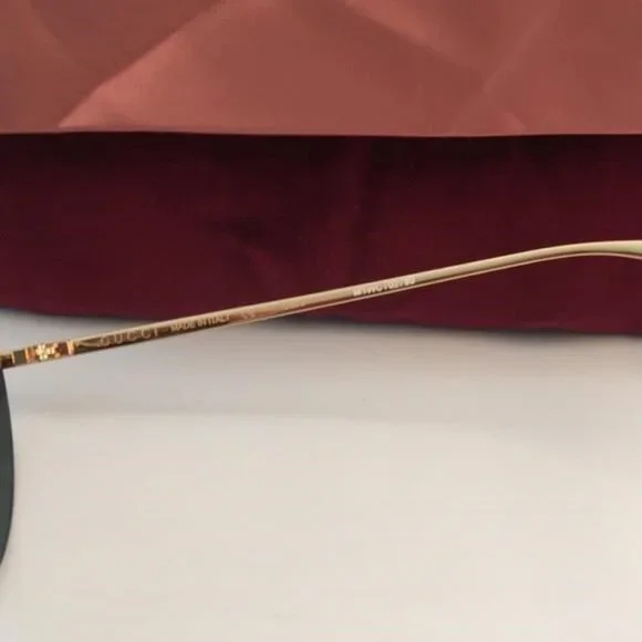 New Authentic Gucci Black and Gold Star-Studded Sunglasses  display picture 3